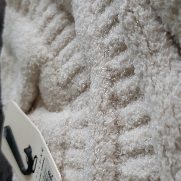 Solid Color Soft Ribbed Beanie Hat. Winter Hat - Picture 2 of 3